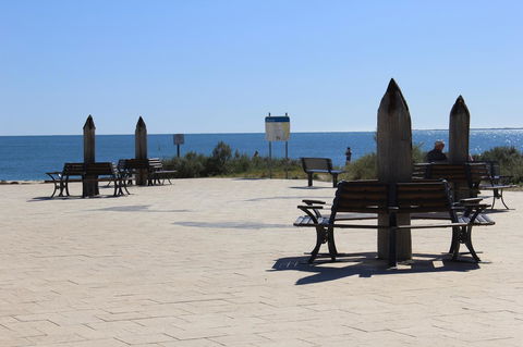 Jurien Beachfront Holiday Units - New South Wales Tourism  35