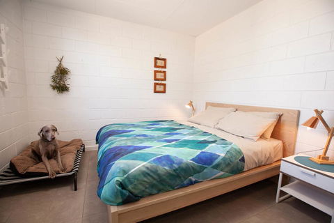 EUCLA MOTOR HOTEL - New South Wales Tourism  24
