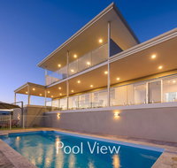 32 Corella Court - Private Jetty and Pool - New South Wales Tourism 