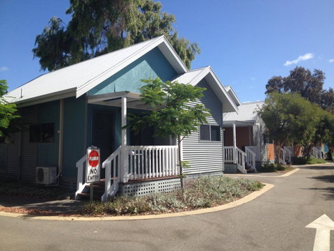 Mandurah Ocean Marina Chalets - New South Wales Tourism  38