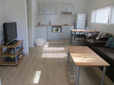 Mandurah Ocean Marina Chalets - New South Wales Tourism  39