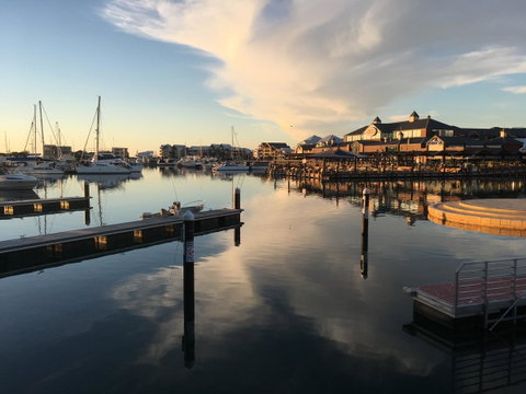 Mandurah Ocean Marina Chalets - New South Wales Tourism  2