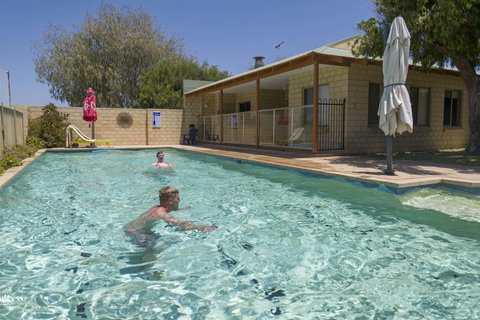 Lancelin Lodge - New South Wales Tourism  24