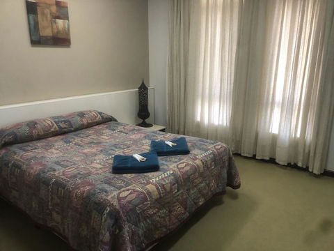 Kambalda Hotel - New South Wales Tourism  19