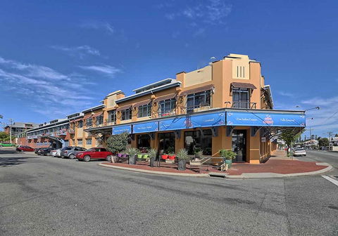 Life's A Beach! Fremantle - New South Wales Tourism  25