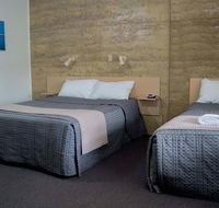 Hopetoun Motel  Chalet Village - New South Wales Tourism 