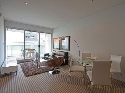 Astra Apartments Perth - Zenith - New South Wales Tourism  4