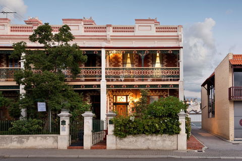 Annie's Victorian Terrace Accommodation Fremantle - New South Wales Tourism  30