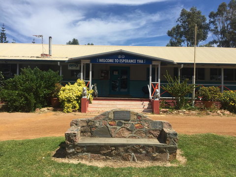 Esperance YHA - New South Wales Tourism  6