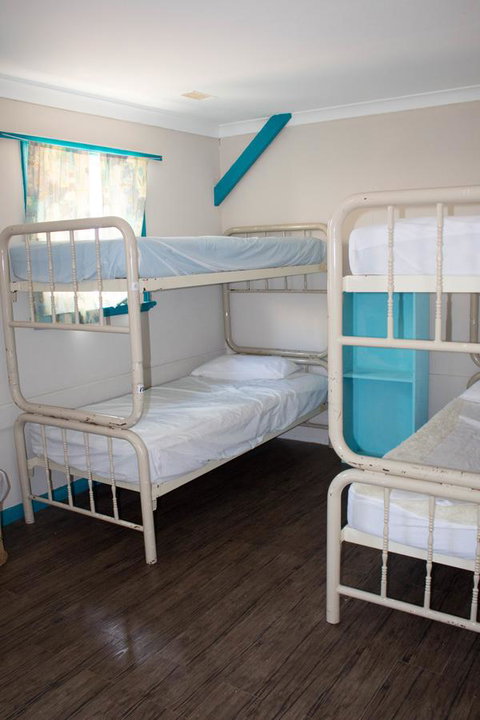 Esperance YHA - New South Wales Tourism  7