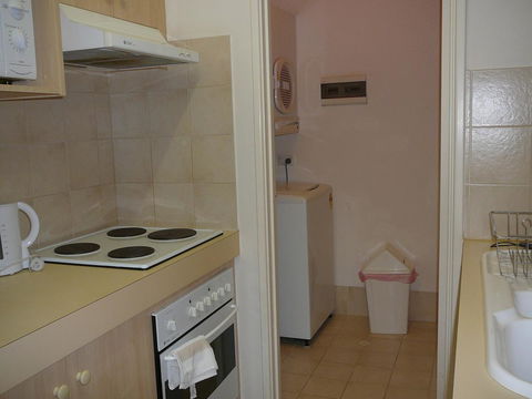 Dragonfly Apartment On Regal - New South Wales Tourism  19