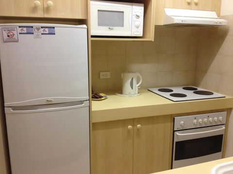 Dragonfly Apartment On Regal - New South Wales Tourism  14