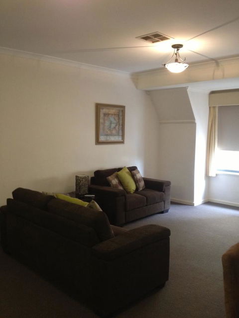 Dragonfly Apartment On Regal - New South Wales Tourism  10