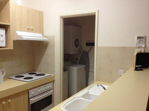 Dragonfly Apartment On Regal - New South Wales Tourism  15