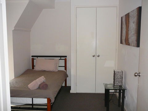 Dragonfly Apartment On Regal - New South Wales Tourism  13
