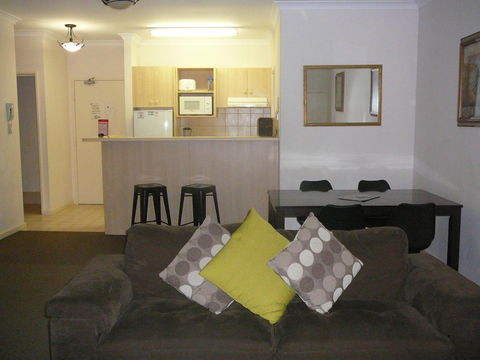 Dragonfly Apartment On Regal - New South Wales Tourism  2