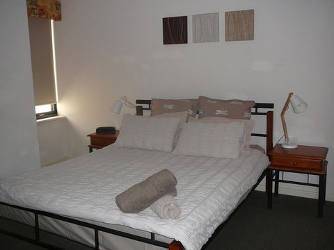 Dragonfly Apartment On Regal - New South Wales Tourism  3