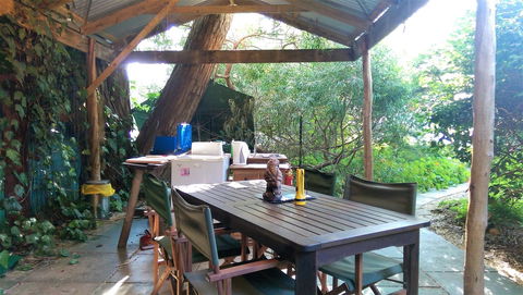 Black Cockatoo Lodge - New South Wales Tourism  14