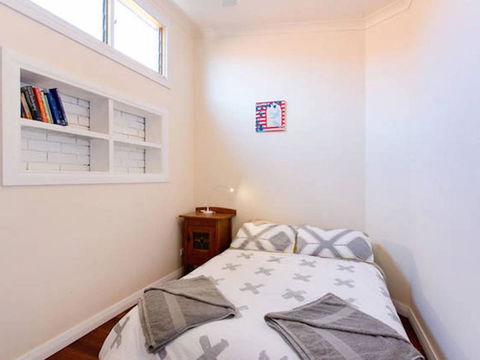 Sunset Cottage - New South Wales Tourism  9