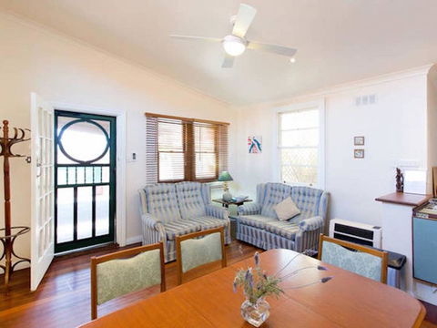 Sunset Cottage - New South Wales Tourism  4