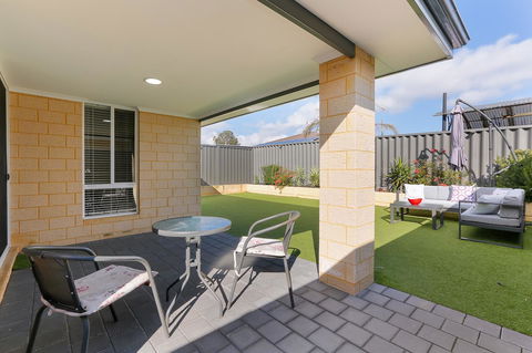 Perth Comfy Stays - New South Wales Tourism  11