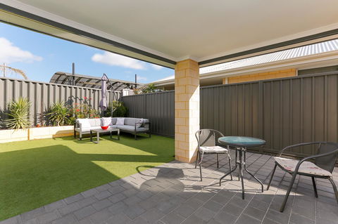 Perth Comfy Stays - New South Wales Tourism  12