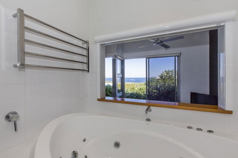 Aquatic Visions - New South Wales Tourism  5