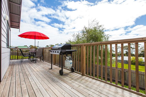 Bircoo Cottage Beach And Golf Getaway - New South Wales Tourism  10