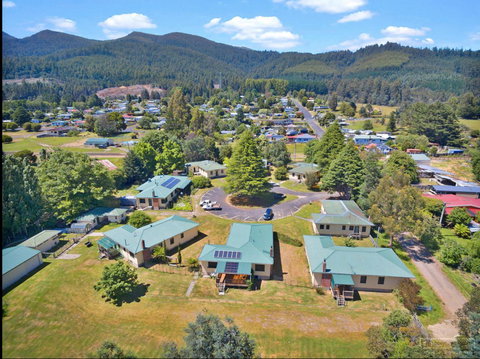 Giants Table And Cottages - New South Wales Tourism  27