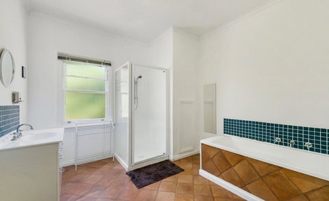 Giants Table And Cottages - New South Wales Tourism  4