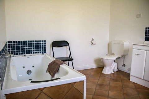 Giants Table And Cottages - New South Wales Tourism  8