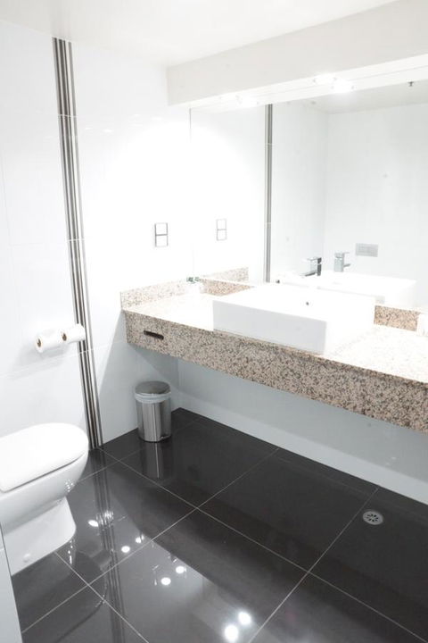 Hotel Grand Chancellor Launceston - New South Wales Tourism  24