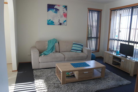 Modern 2 Bedroom Appartment - New South Wales Tourism  0