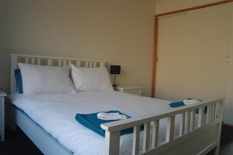 Modern 2 Bedroom Appartment - New South Wales Tourism  6