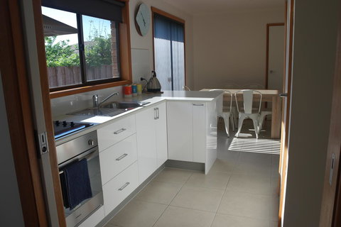 Modern 2 Bedroom Appartment - New South Wales Tourism  3