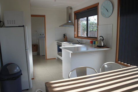Modern 2 Bedroom Appartment - New South Wales Tourism  2