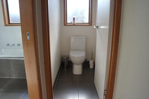 Modern 2 Bedroom Appartment - New South Wales Tourism  12