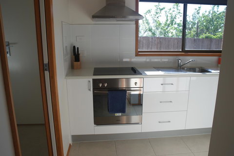 Modern 2 Bedroom Appartment - New South Wales Tourism  4