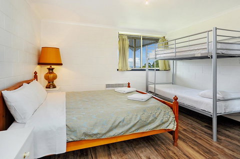Harvey Farm Lodge - New South Wales Tourism  23
