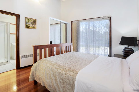 Harvey Farm Lodge - New South Wales Tourism  12