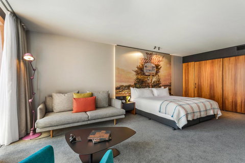 MACq 01 Hotel - New South Wales Tourism  1