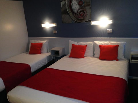 Waterfront Lodge Motel - New South Wales Tourism  37