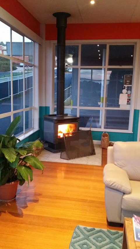 Waterfront Lodge Motel - New South Wales Tourism  34