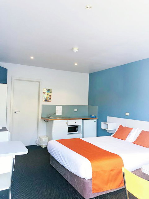 Waterfront Lodge Motel - New South Wales Tourism  11