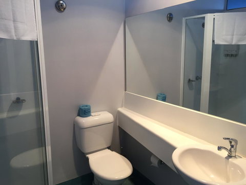 Waterfront Lodge Motel - New South Wales Tourism  28