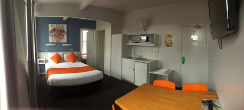 Waterfront Lodge Motel - New South Wales Tourism  35