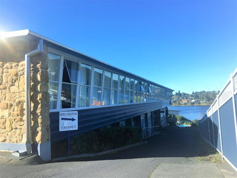 Waterfront Lodge Motel - New South Wales Tourism  26