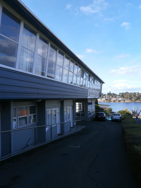 Waterfront Lodge Motel - New South Wales Tourism  32