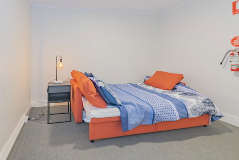 4 Bedroom House - Hobart CBD - Free Parking - Free WIFI - New South Wales Tourism  18
