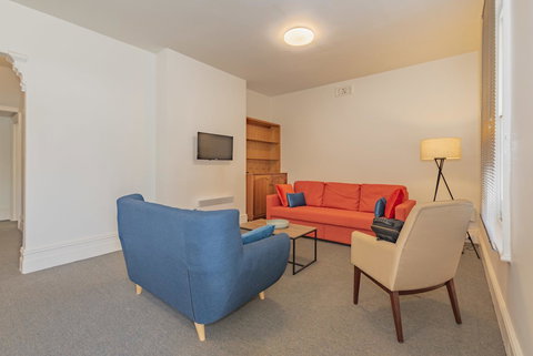 4 Bedroom House - Hobart CBD - Free Parking - Free WIFI - New South Wales Tourism  22